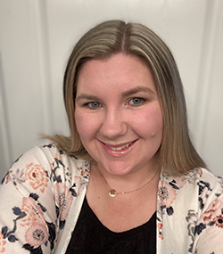 Caitlin – Dental Hygienist